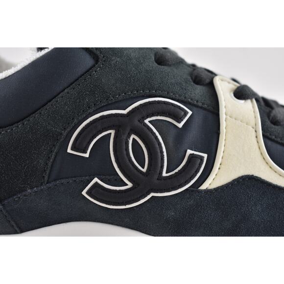 Chanel 20C Mens Blue White CC Logo Low Top Lace Up Runner Trainer Sneaker 44 11 - Picture 4 of 12